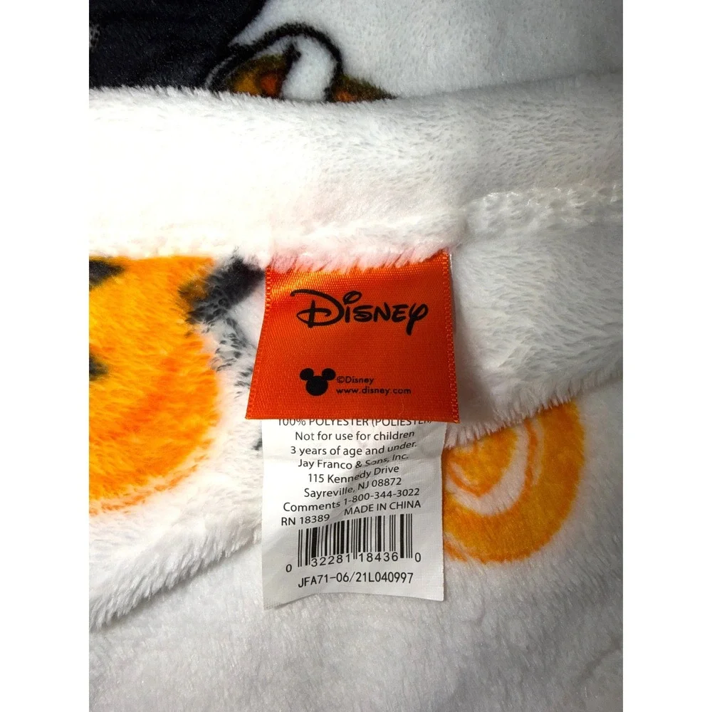 Disney's Micky & Minnie Mouse Plush Halloween Theme Throw Blanket + Tote